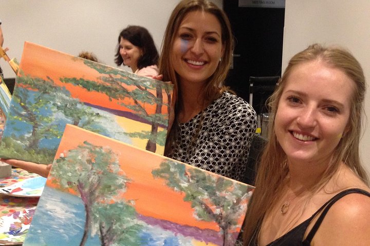Friday Night 2 For 1 Paint And Sip Art Sessions - Restaurant Gold Coast 4