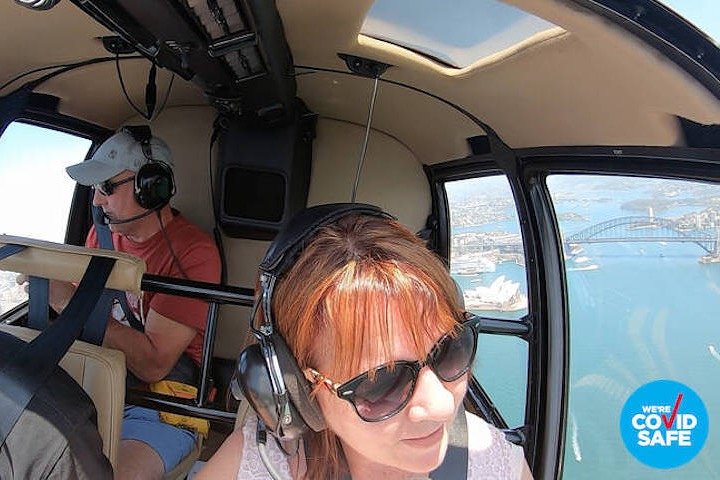 Private Helicopter Flight Over Sydney & Beaches For 2 Or 3 People - 20 Minutes - Accommodation in Brisbane 2
