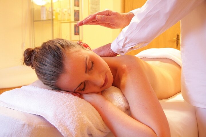 Massage relaxation Deep Tissue Whole Bodysports Etc.by Male Therapist - Southport Accommodation