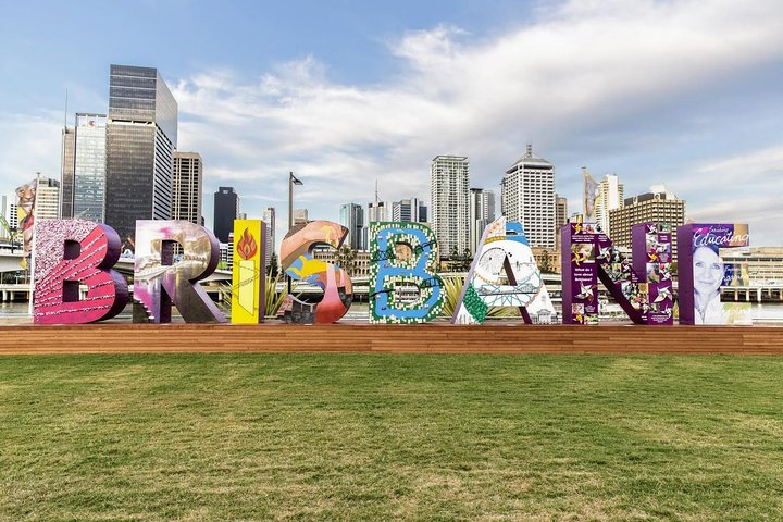 Discover Brisbane - Surfers Gold Coast 4