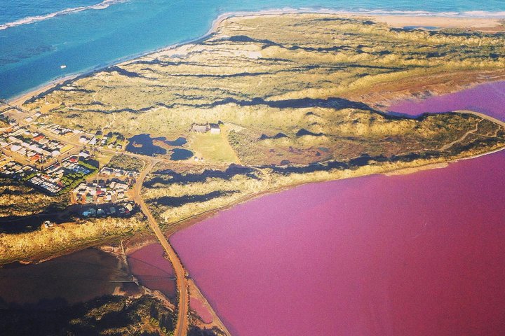 70-minute Pink Lake Scenic Flight - thumb 1