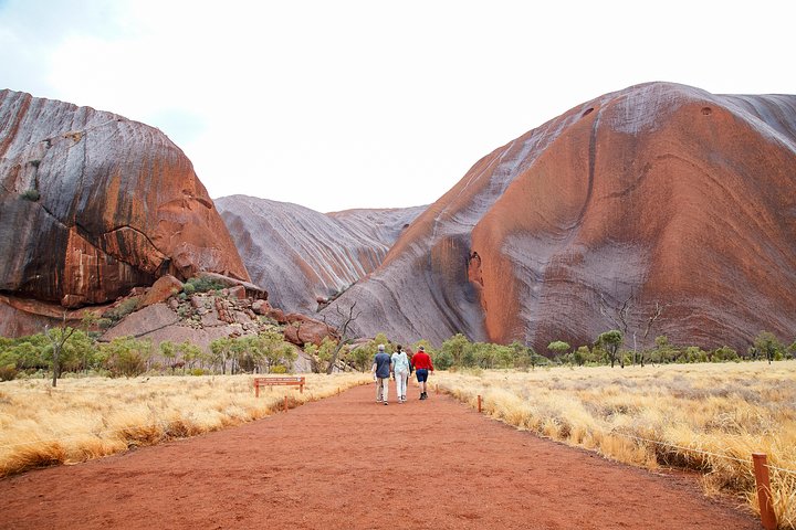 2-Day Uluru (Ayers Rock) And Kata Tjuta Trip From Alice Springs - thumb 1