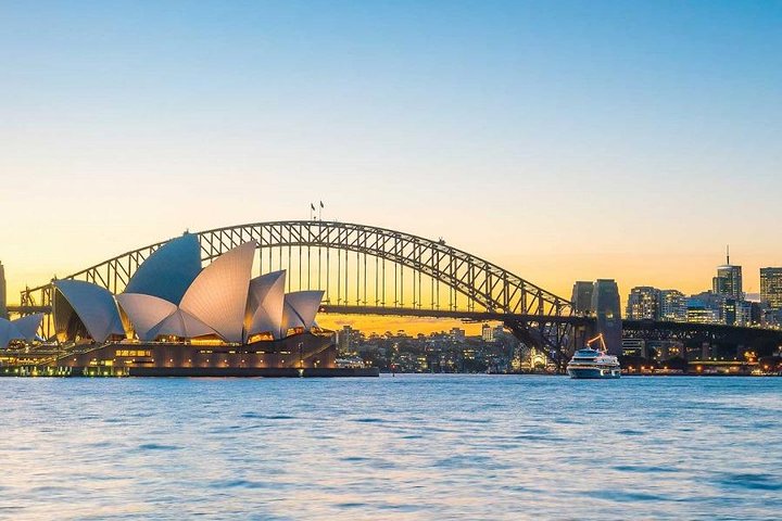 Highlights & Hidden Gems With Locals: Best Of Sydney Private Tour - Foster Accommodation 1
