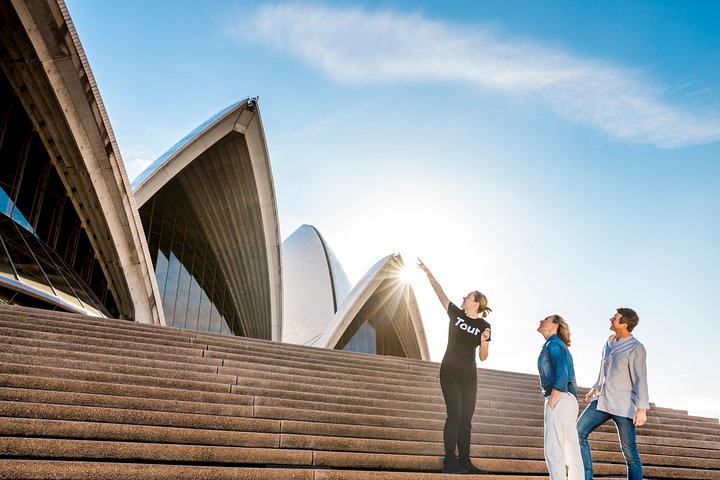 Sydney Shore Excursion: Sydney Opera House Walking Tour - Taree Accommodation 3