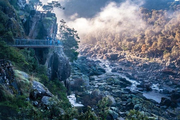 3.5 Hours Walking Tour To Cataract Gorge With Local Guide - thumb 1