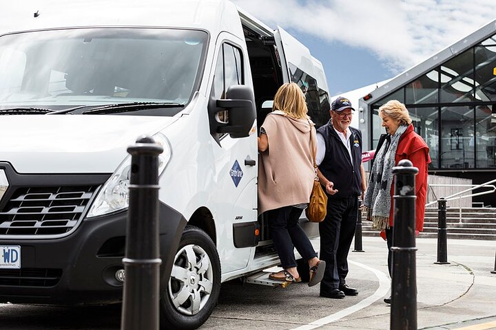 Hobart Minibus Full-Day Private Tour - Getaway Accommodation 4