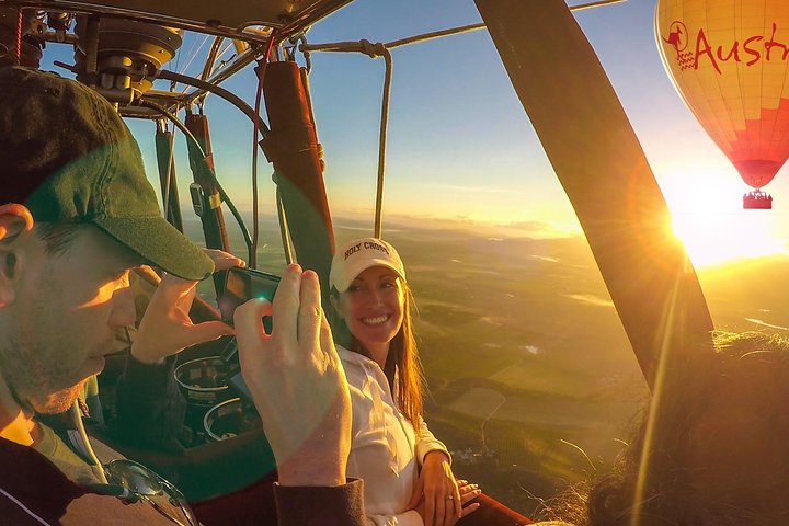 Hot Air Ballooning Tour From Cairns - thumb 1