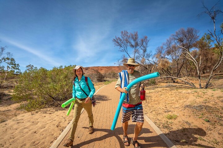 Private 9 Hour Walk and Waterhole Tour in West MacDonnell Ranges - Accommodation 4U