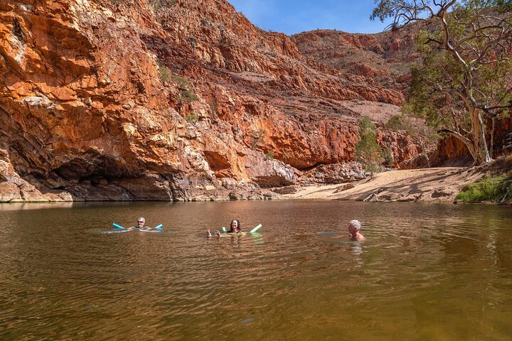 Private 9 Hour Walk And Waterhole Tour In West MacDonnell Ranges - Darwin Tourism 2
