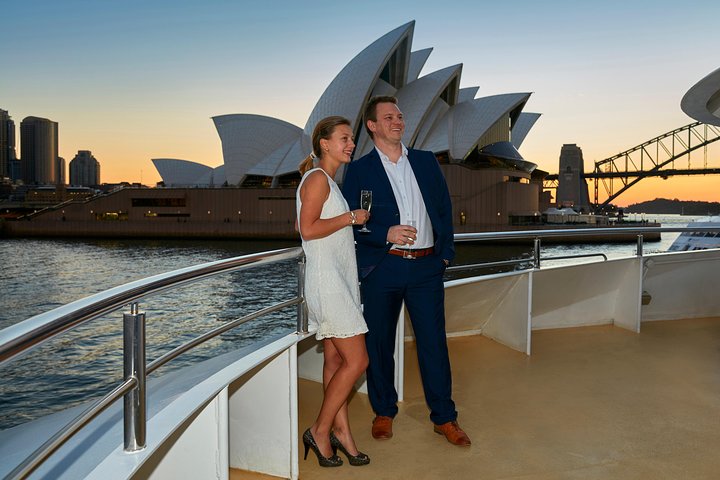 Sydney Harbour Sunset Dinner Cruise - Goulburn Accommodation 3