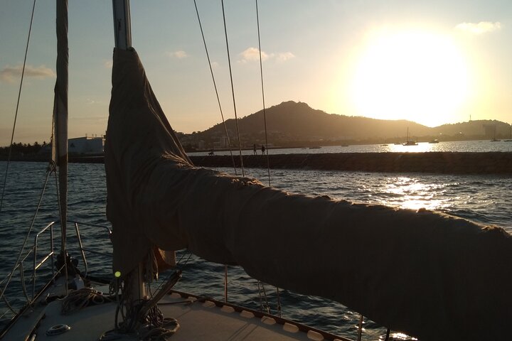 Townsville Small Group Sunset Sail Sailing Cruise Boat Tour Charter Hire - thumb 2