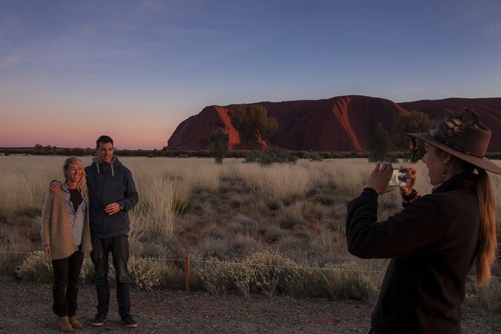 Highlights Of Uluru Including Sunrise And Breakfast - thumb 4