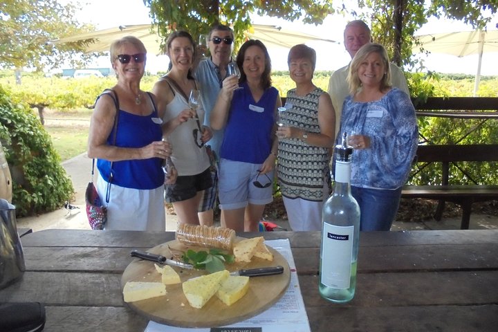 1/2 Day Swan Valley Wine Cheese & Chocolate Tour Inc Afternoon Cruise To Perth - thumb 3
