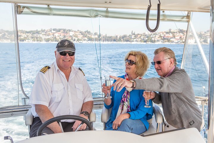 Private Sydney Harbour Lunch Cruise Including Unlimited Drinks - thumb 4