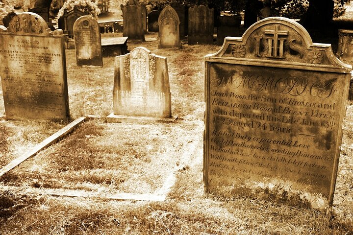 Southport Cemetery Paranormal Activity Tour QUEENSLAND - Gold Coast Attractions