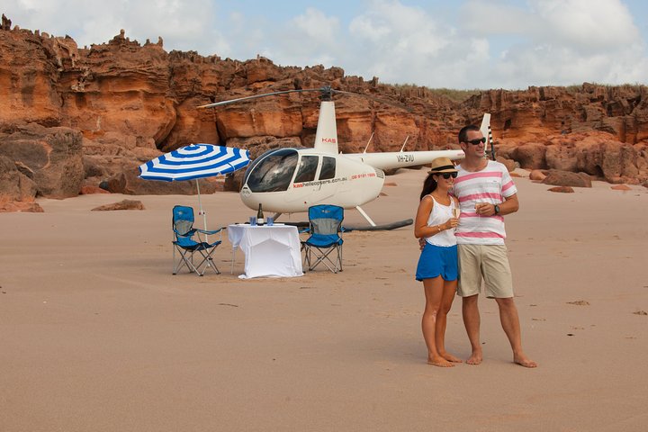 For Someone Special: Scenic Flight With Remote Private Picnic On Cable Beach - thumb 2