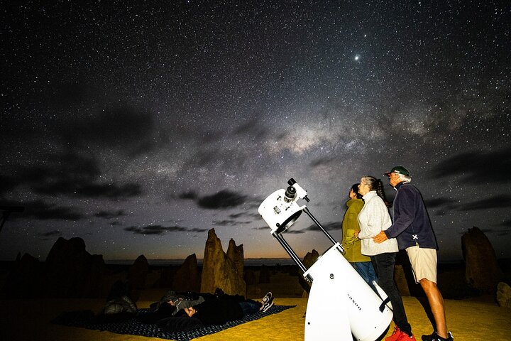 Pinnacles Desert Sunset Stargazing Tour - Accommodation Kalgoorlie 4