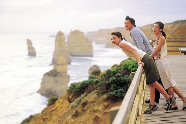 Small-Group Great Ocean Road And 12 Apostles Full-Day Tour From Melbourne - thumb 3