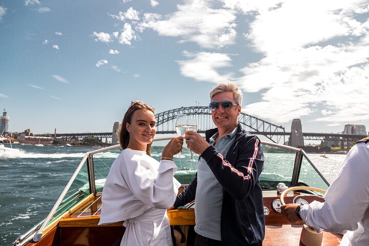 Private Luxury Cruise On Sydney Harbour For Up To Six Guests - thumb 4
