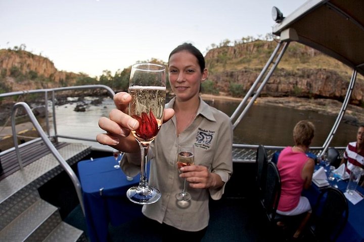 Nitmiluk (Katherine) Gorge 3.5-Hour Sunset Dinner Boat Tour - Restaurant Darwin 1