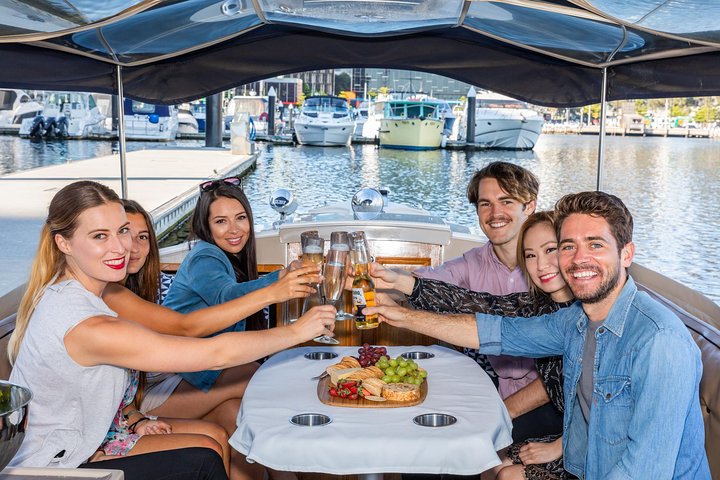 Luxury Private 90min Wine And Cheese Yarra River Cruise - Accommodation Melbourne 5