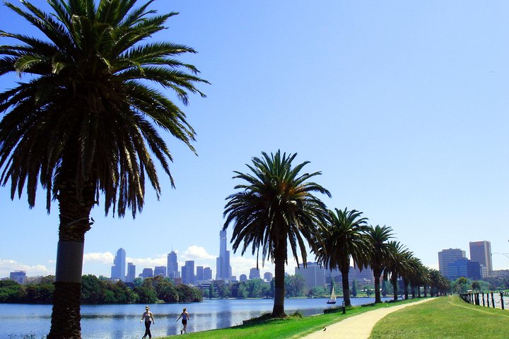 Melbourne City Tour: Sporting Icons And The Bayside - thumb 1