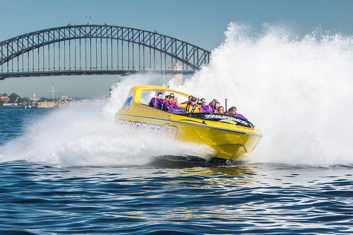 30-Minute Sydney Harbour Jet Boat Ride: Thunder Twist - Grafton Accommodation 5