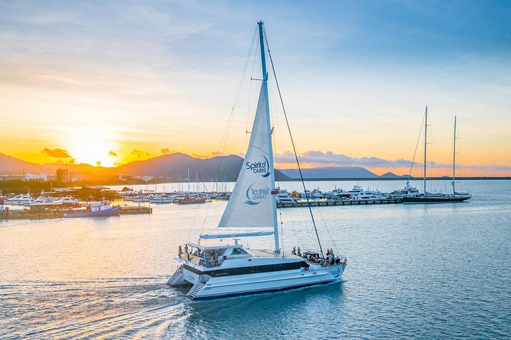 Small-Group Afternoon Cairns City Tour With Harbour Dinner Cruise - thumb 0