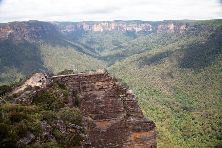 Small-Group Blue Mountains Tour With Bush Walks And Featherdale Wildlife Park - Perisher Accommodation 2