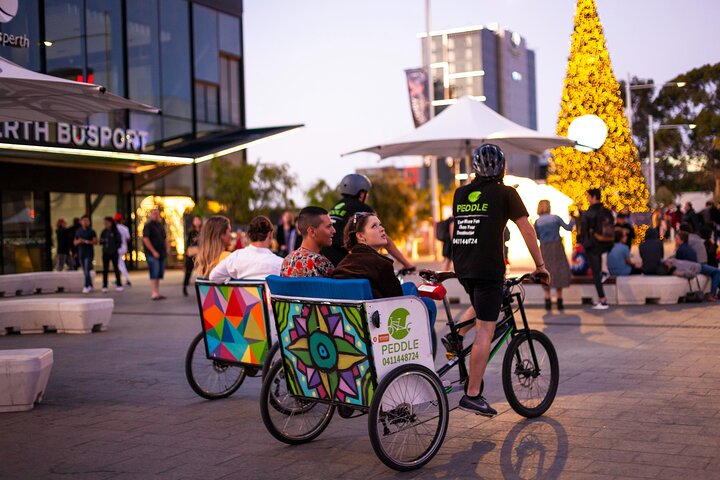 Christmas Lights Rickshaw Tour In Perth - thumb 5