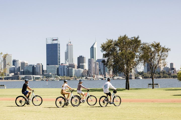 Perth Bike Tour - Majestic Foreshores And East Perth - thumb 4