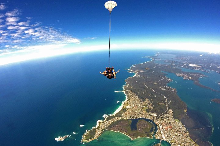 Skydive Sydney-Newcastle Up To 15,000ft Tandem Skydive - New South Wales Tourism  1