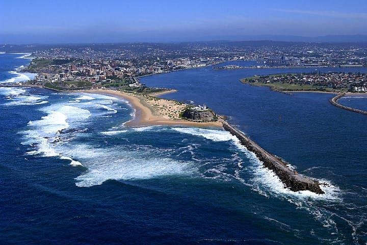 25-30 Minute Newcastle & Macquarie Helicopter Shared Flight - thumb 1